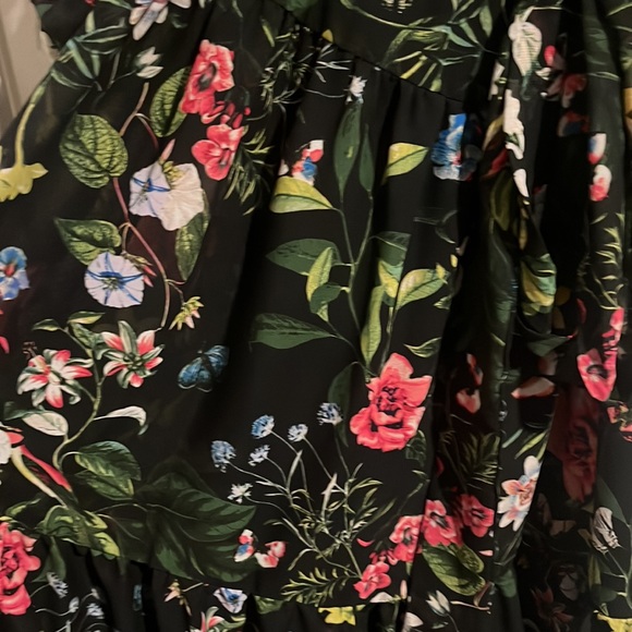 Eliza J Floral Dress - Picture 3 of 4